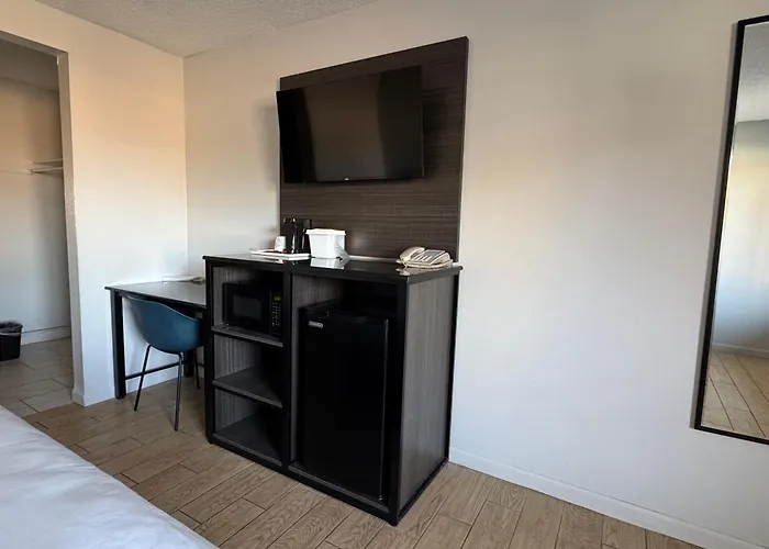 Regalodge Motel